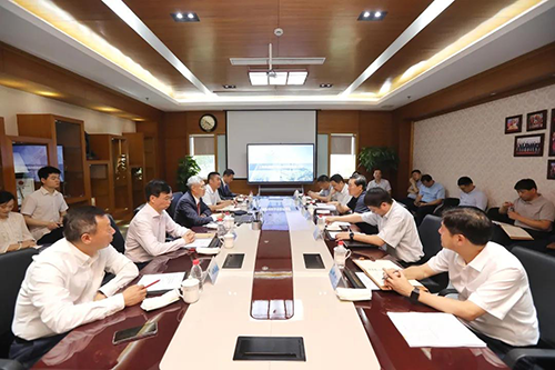 上海市委常委、浦东新区区委书记翁祖亮调研HJC黄金城平台生物医药