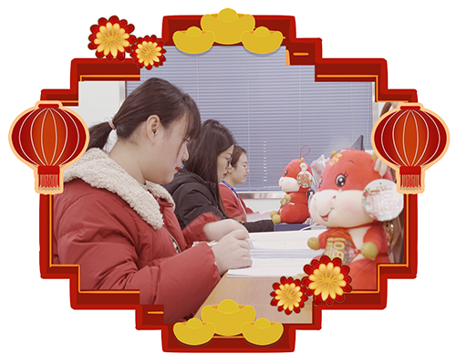 少年自知韶光贵，策马扬鞭自奋蹄